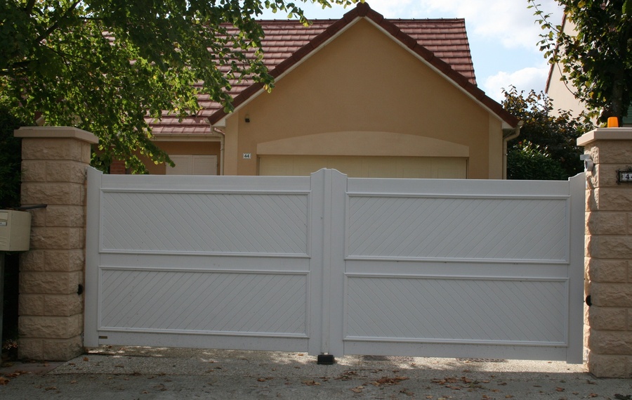 Nos modèles de portails PVC à Champigny sur marne