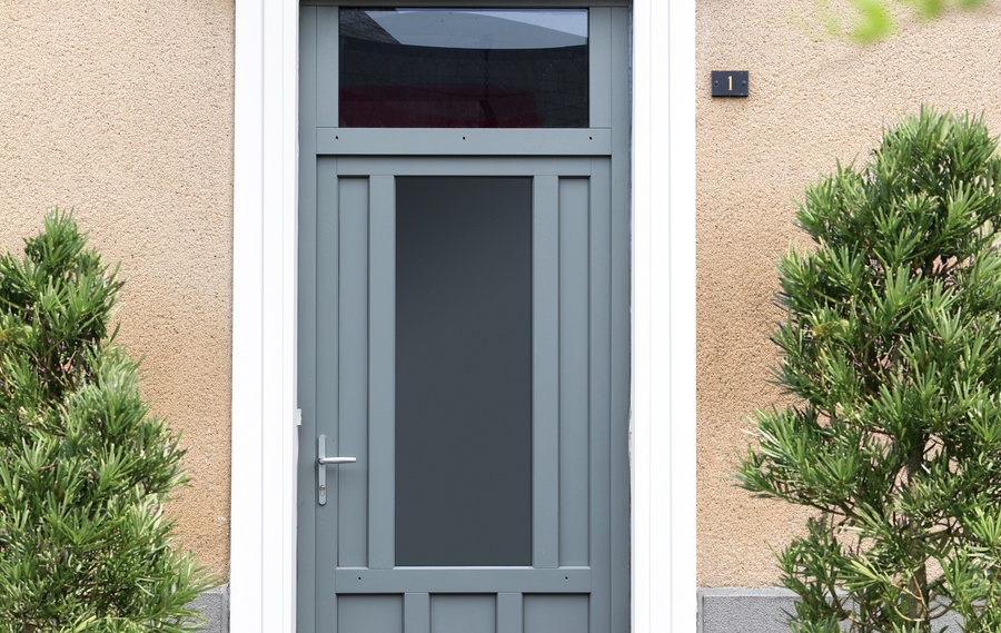 Notre gamme de porte d'entrée en BOIS CLASSIQUE et CREATIVE CONTEMPORAINE à CHAMPIGNY SUR MARNE